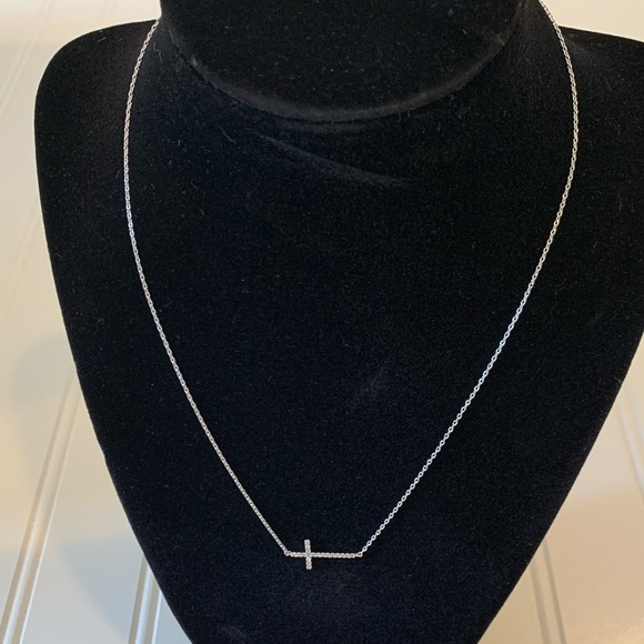 Cross Necklace - Picture 2 of 9